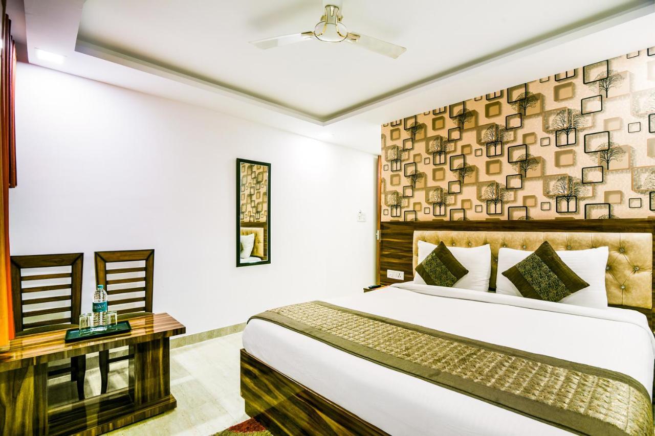 Hotel Pearl - Mahipalpur Delhi Airport New Delhi Exteriör bild