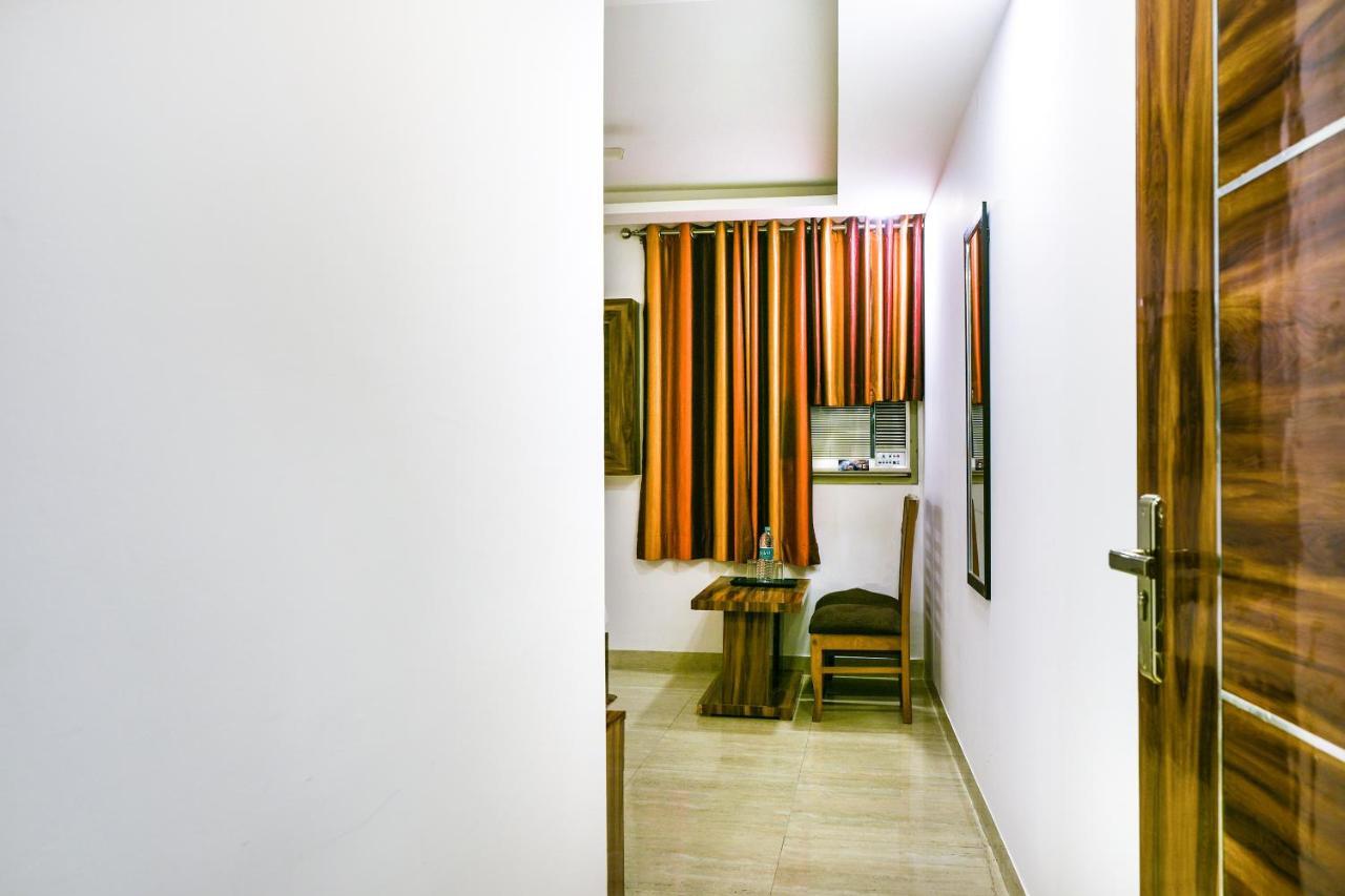 Hotel Pearl - Mahipalpur Delhi Airport New Delhi Exteriör bild